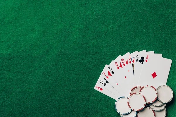 Live baccarat dealer at hoki99 login